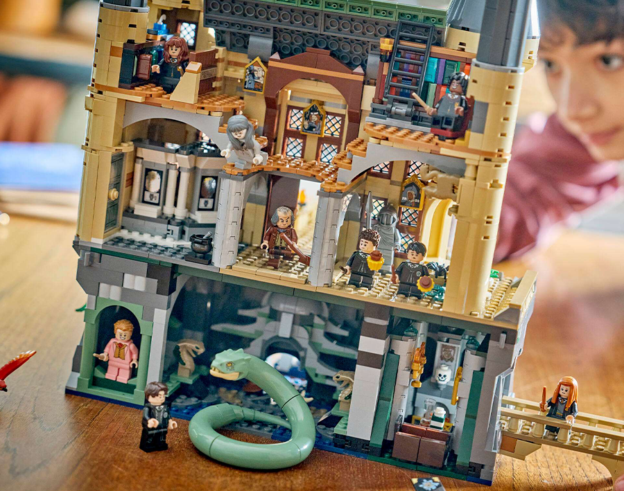 Блоковый конструктор Lego Harry Potter Замок Хогвартс: Восточное крыло (76473)