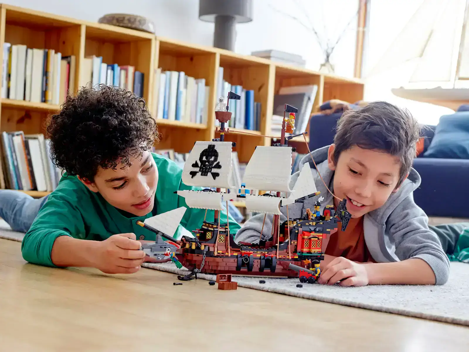 blokoviy-konstruktor-lego-creator-piratskiy-korabel-02