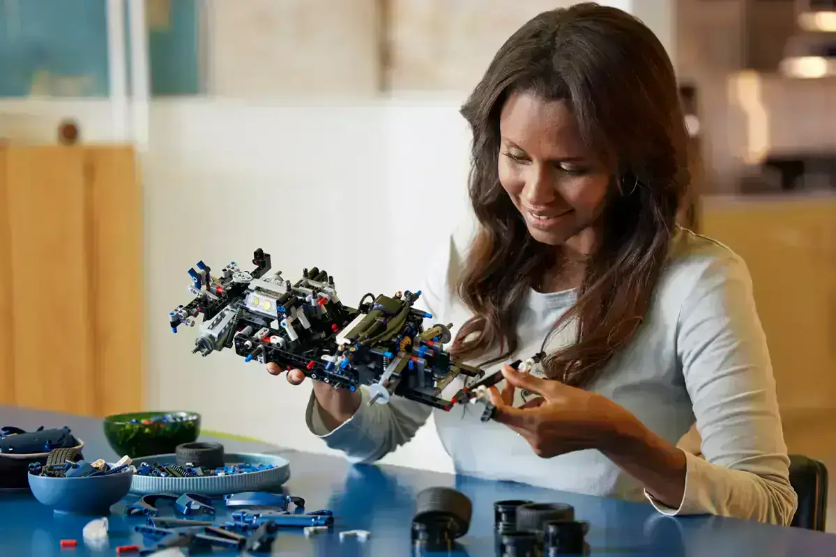 lego-2022-ford-gt-1