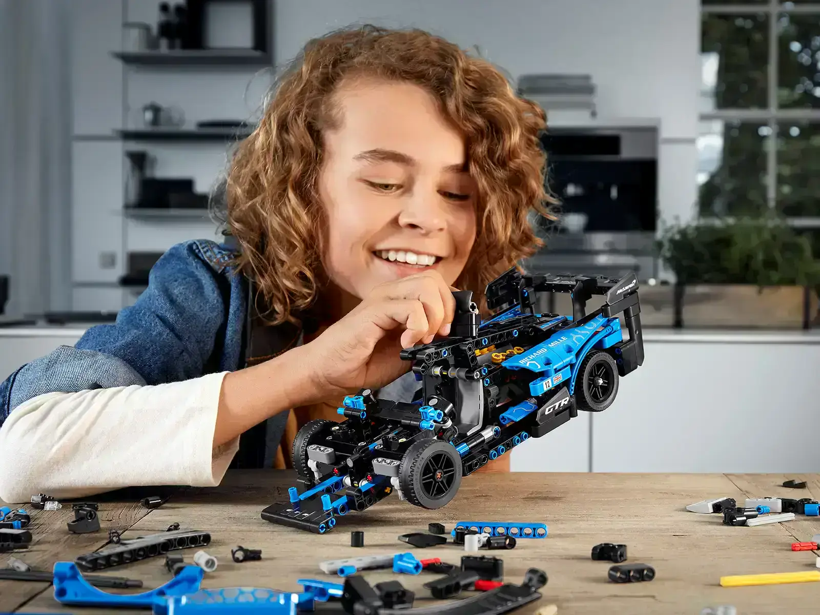 lego-mclaren-senna-gtr-3