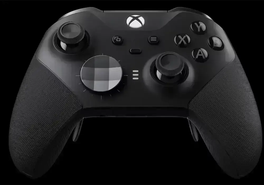 Контроллер Xbox Elite Series 2 с различными джойстиками и лопастями