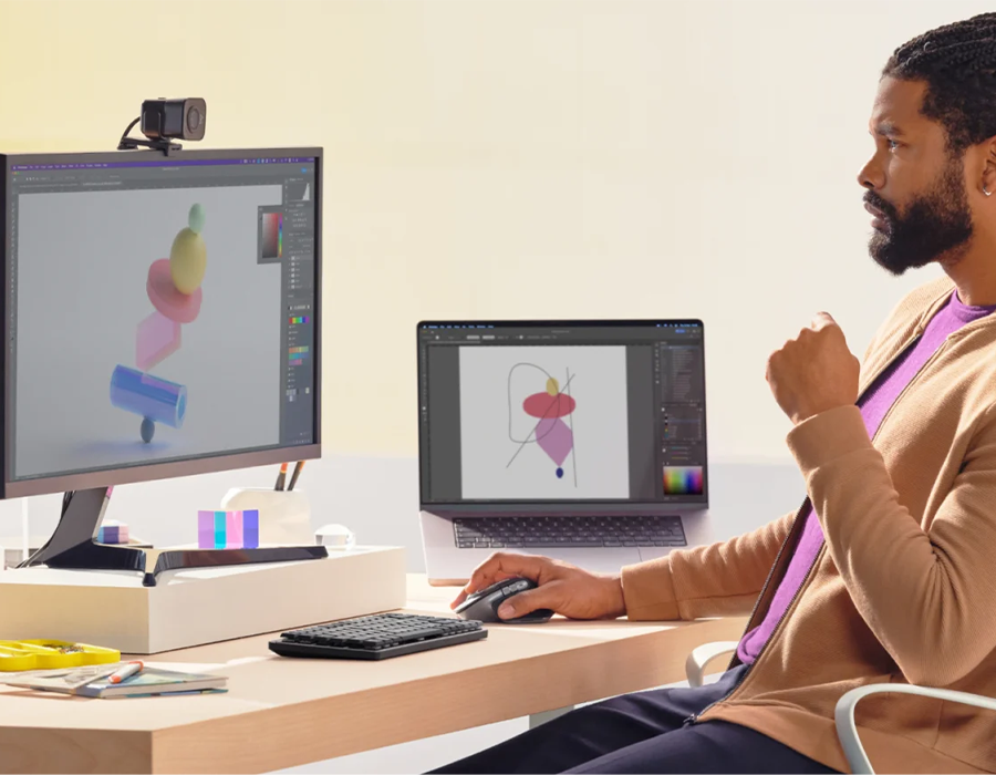 Миша Logitech MX Master 3S for Mac на фоні MacBook, демонстрація точного сенсора 8000 DPI