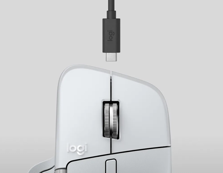 MX Master 4 для Mac подключена к USB-C для быстрой зарядки и длительной автономной работы