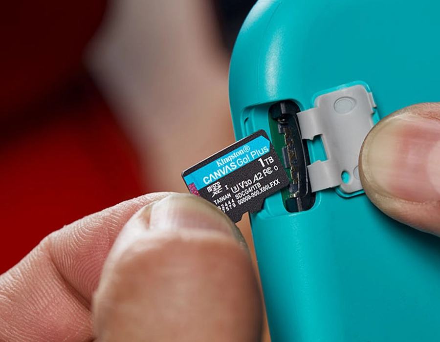 Надёжная карта памяти Kingston Canvas Go Plus устойчивая к влаге, температуре и ударам