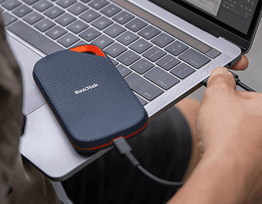 Зовнішній SSD накопичувач SanDisk Extreme PRO Portable V3 8TB (SDSSDE83-8T00-G25)