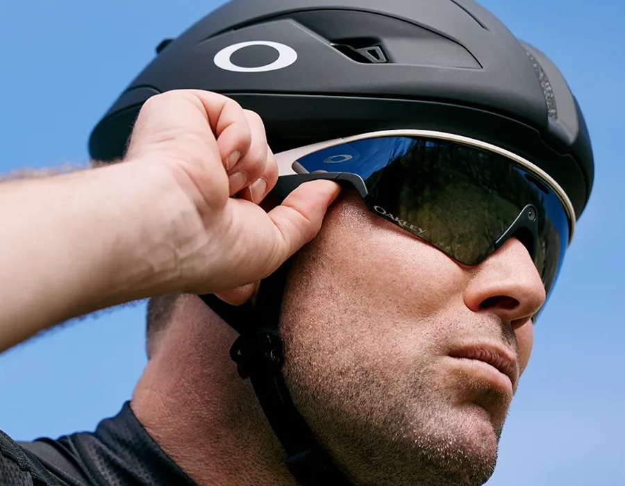 Oakley Meta Vanguard - линзы Prizm для повышенной контрастности и чёткого зрения