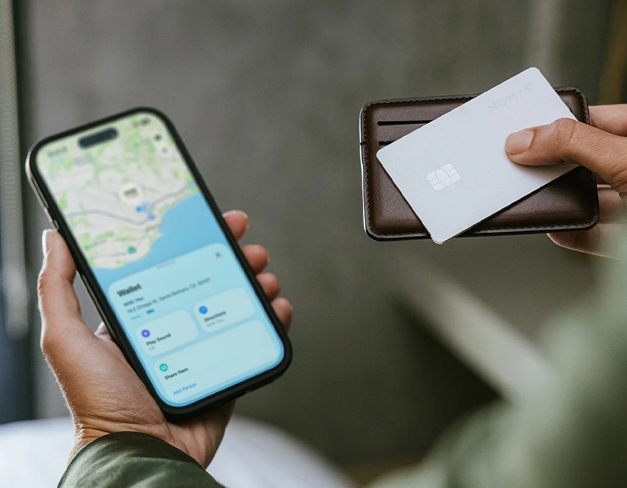 Трекер-картка Nomad Tracking Card Pro with Apple Find My [16 Months Battery Life] - White (NM011093858)
