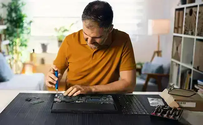 Ноутбук Lenovo ThinkPad T14 Gen 5, изображение клавиатуры и TrackPad