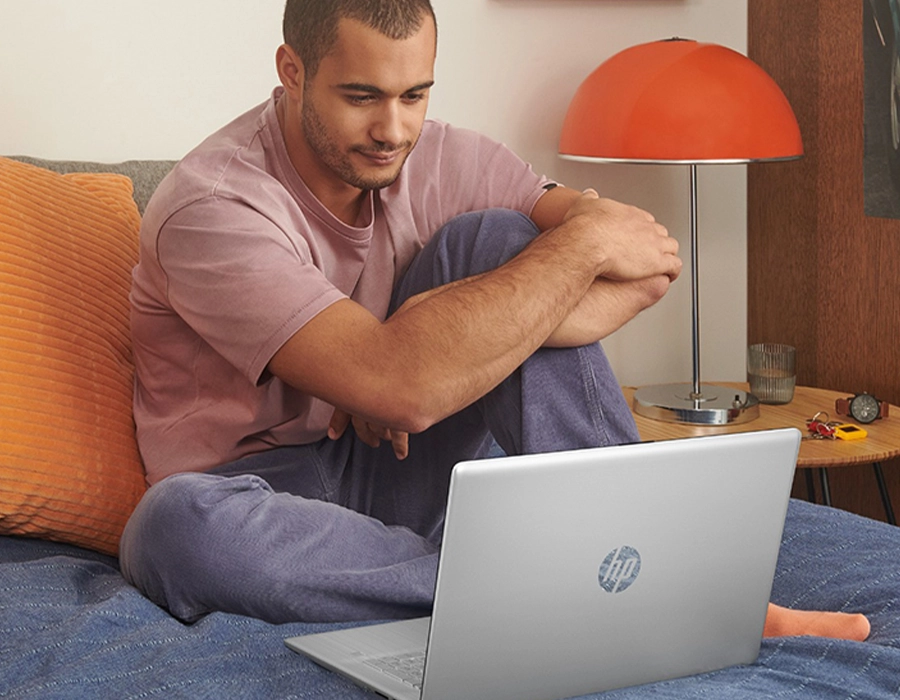 Ноутбук HP 17-cp2537ng | Ryzen 3 7320U/8GB/512GB/AMD Radeon Graphics (B55U9EA)