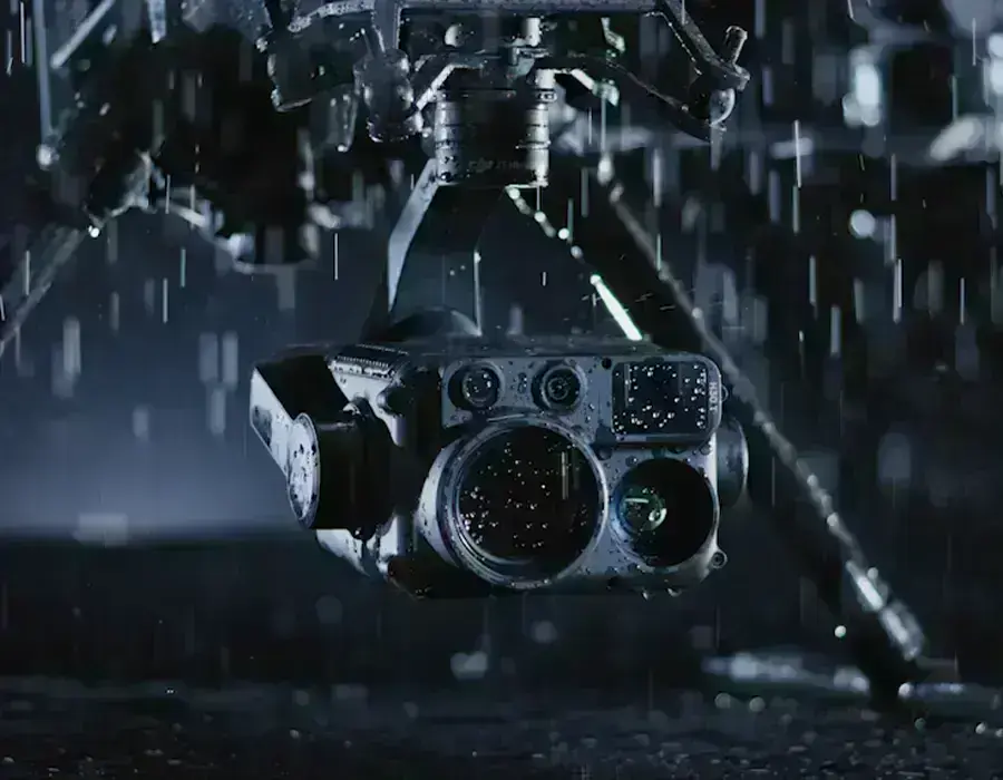 DJI Matrice 400 в условиях дождя