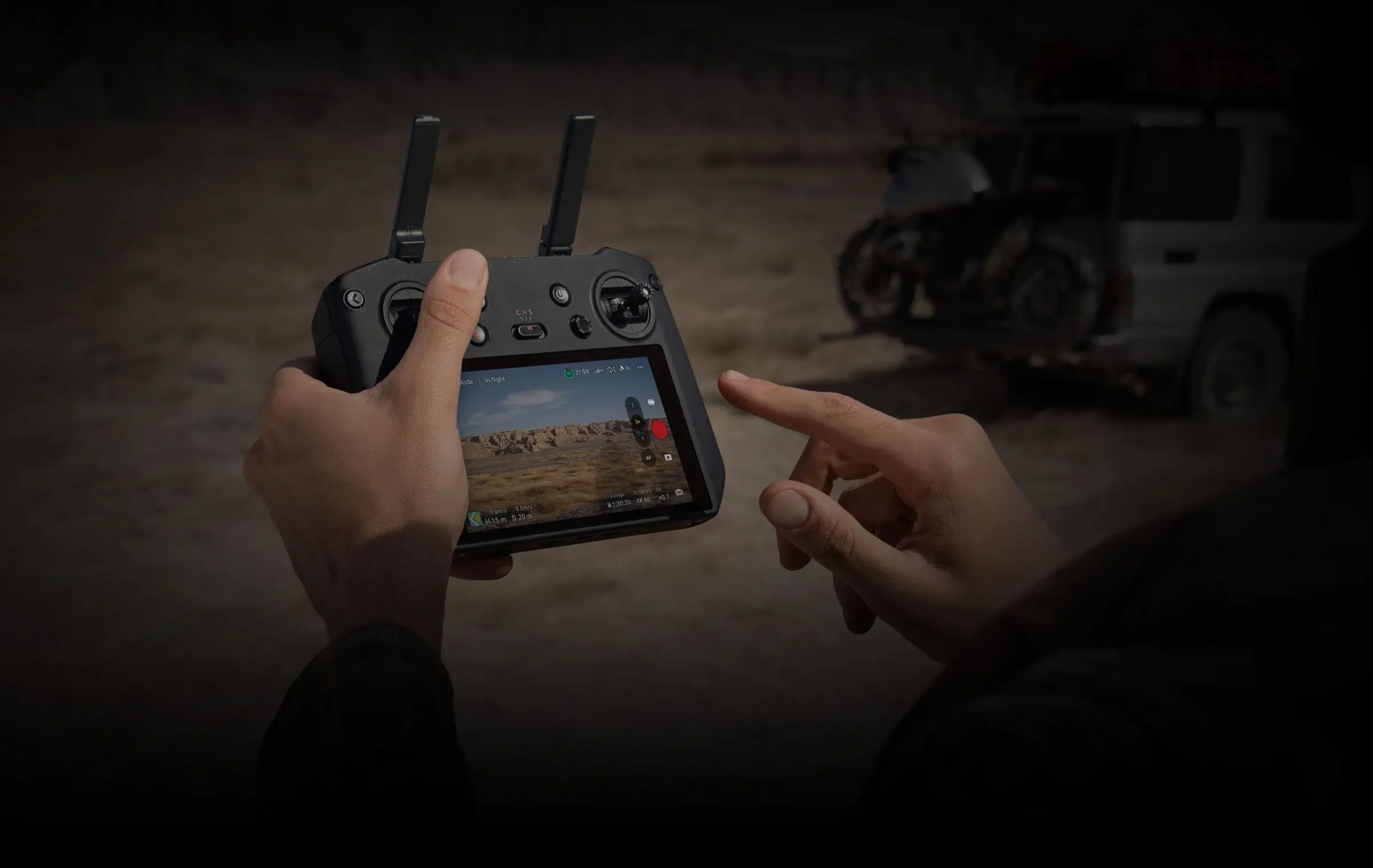 kvadrokopter-dji-mavic-3-pro-dji-rc-27