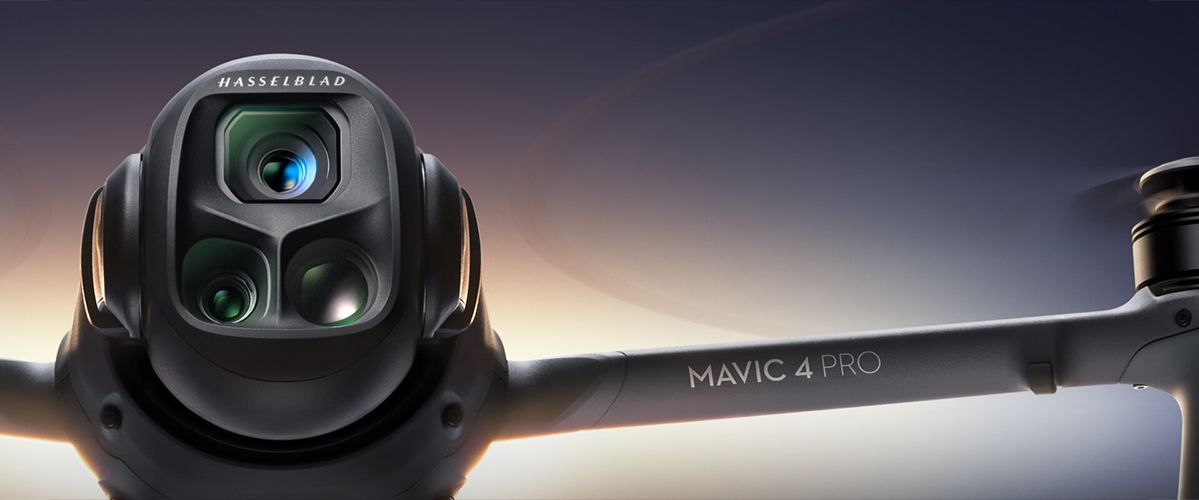 DJI Mavic 4 Pro — загальний вигляд дрона з трьома камерами та стабілізатором