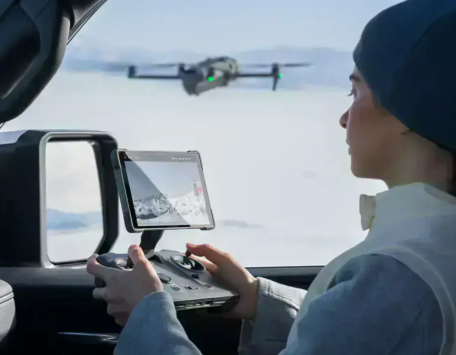 Зображення передачі відео з дрона DJI через систему DJI O4+