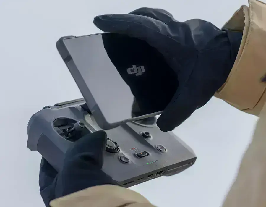 Пульт DJI RC Pro 2, що автоматично активується