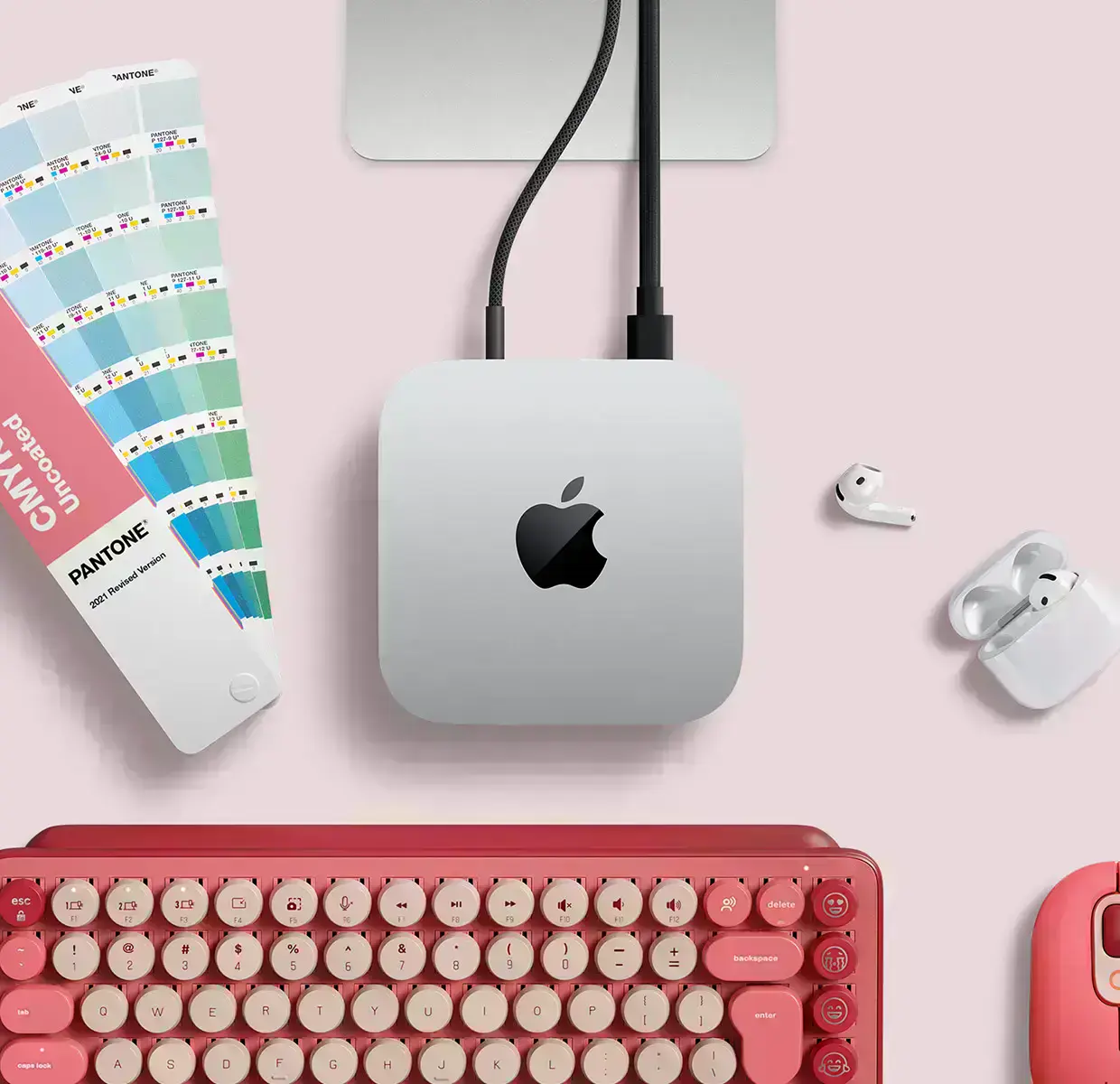 Зображення Mac Mini M4 з різних кутів