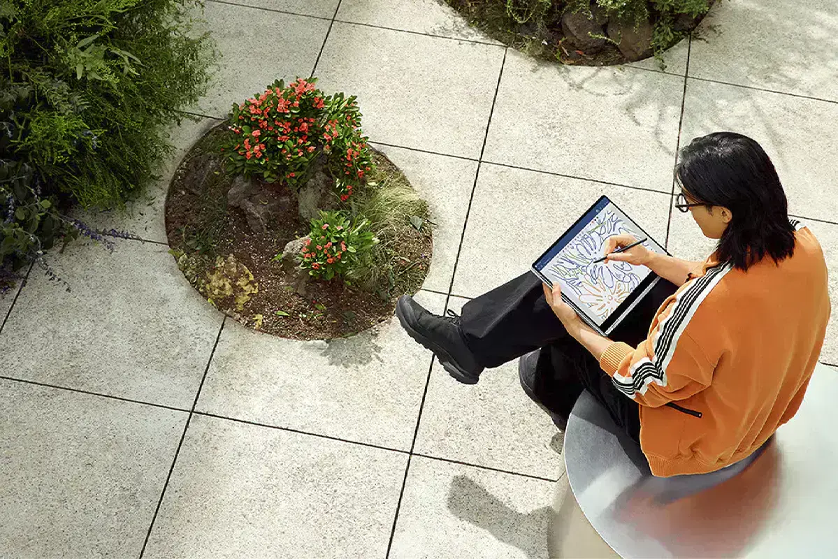 Легкий и стильный дизайн Samsung Galaxy Book4 Pro