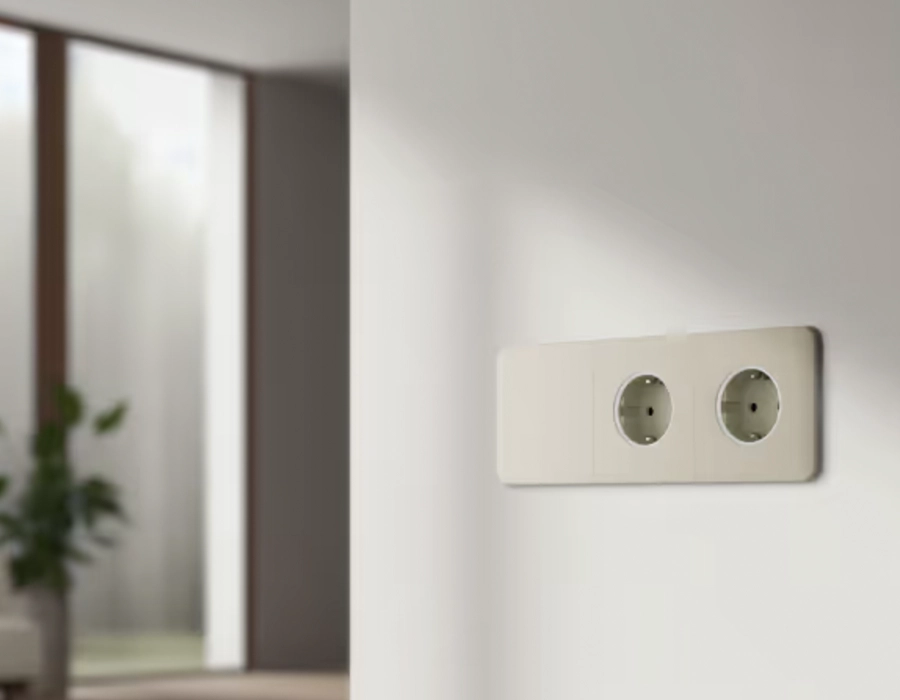 Ajax Outlet (basic) [type F] вбудована на стіні