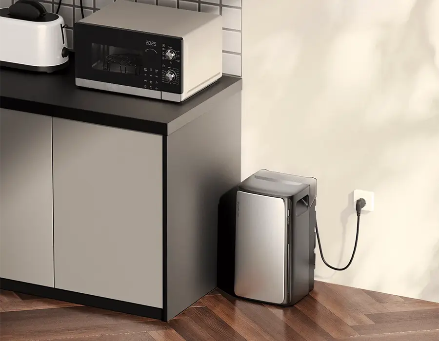 EcoFlow STREAM Ultra — встановлена система з підключеними кабелями у побутових умовах