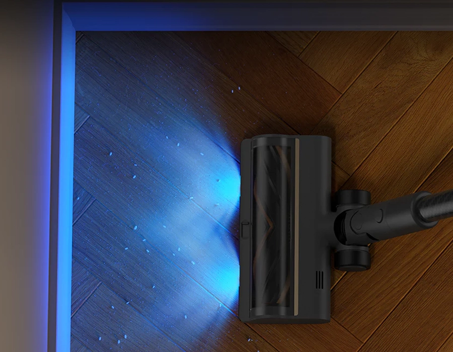 Dreame R20 Aqua и LED-подсветка щетки во время уборки
