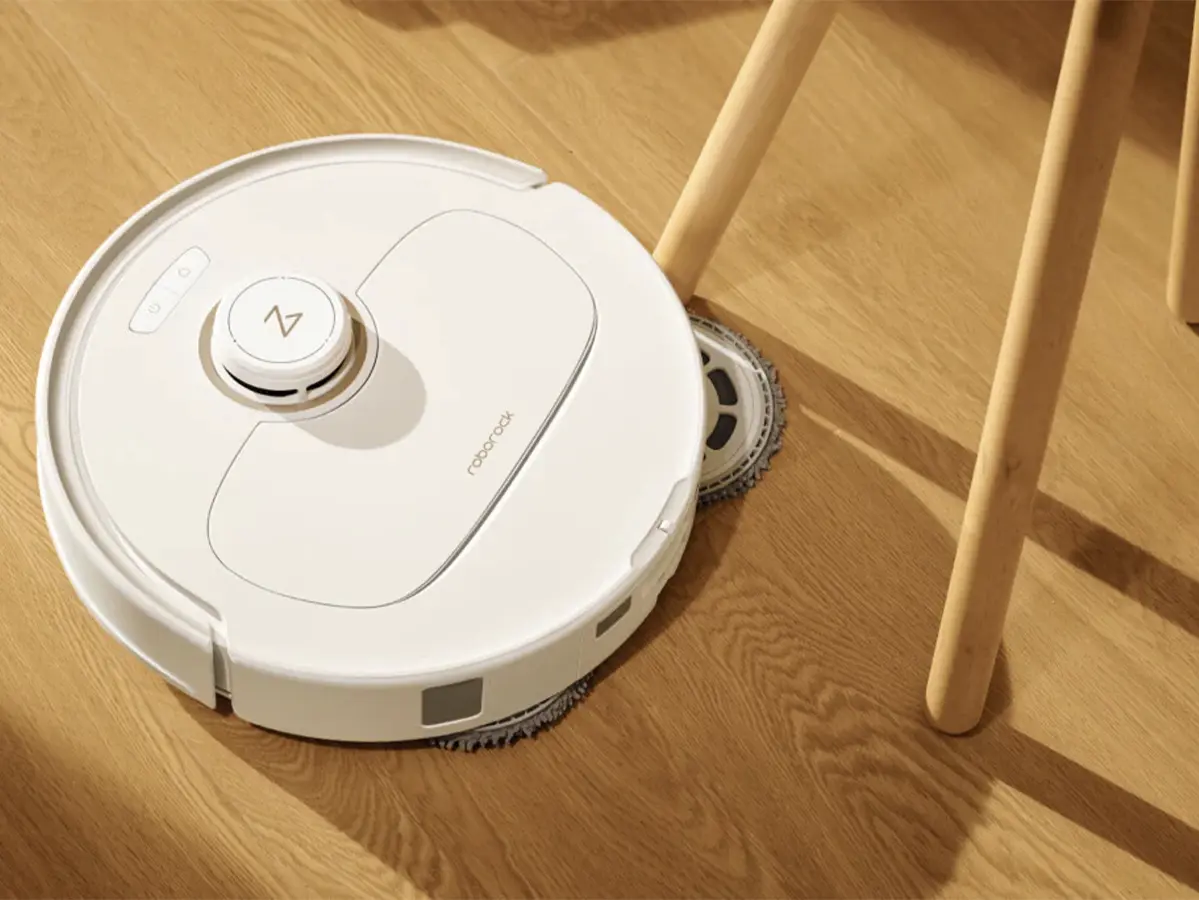 roborock qrevo maxv висувна щітка добре чистить біля плінтусу