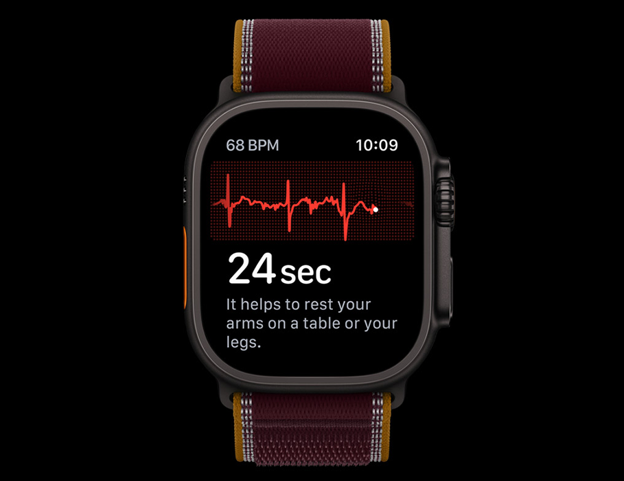 AApple Watch Ultra 4 GPS + Cellular 49mm Black Titanium Case with Translucent Black Ocean Band (MJAY4)