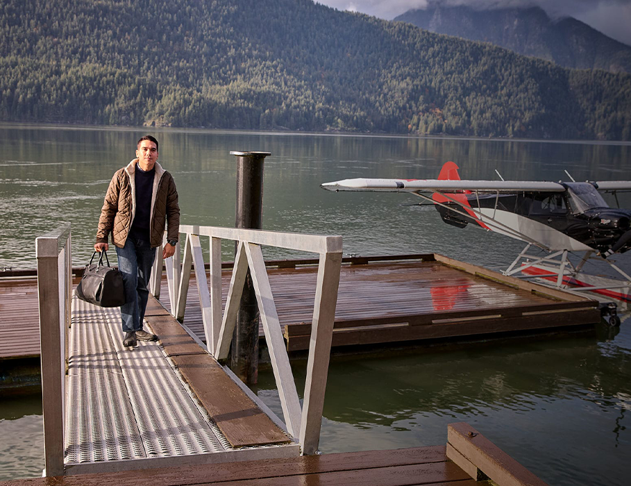 Смарт-часы Garmin D2 Mach 2 Pro 51 mm AMOLED - Carbon Gray DLC Titanium with Chestnut Leather Band (010-03199-50)