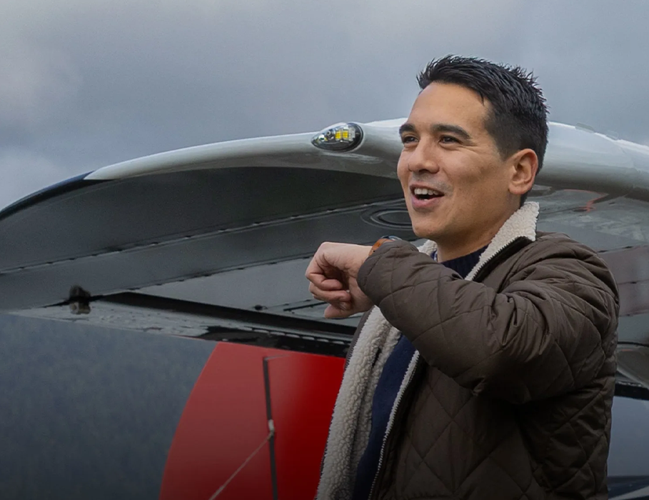 Смарт-часы Garmin D2 Mach 2 Pro 51 mm AMOLED - Carbon Gray DLC Titanium with Chestnut Leather Band (010-03199-50)