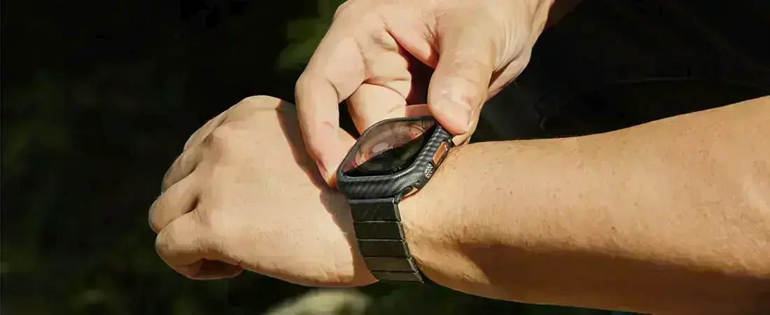 Тонкий и легкий чехол Pitaka Air Case для Apple Watch 10, обеспечивающий надежную защиту