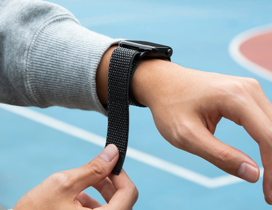 Ремешок Native Union Active Sport Loop Band for Apple Watch 40/41/42mm - Black (ACTLOOP-AW-S-BLK)