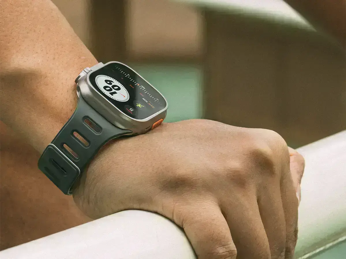 ремінець native union active magnetic band на руці