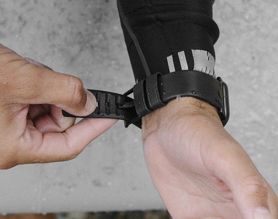Внутренняя подкладка ремешка Nomad Active Band Pro из FKM, микротекстура