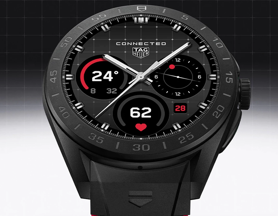 Смарт-часы TAG Heuer Connected Calibre E5 - 45 mm Black DLC Grade 2 Titanium Case with Black Rubber Strap (SBT8A80.BT6293)