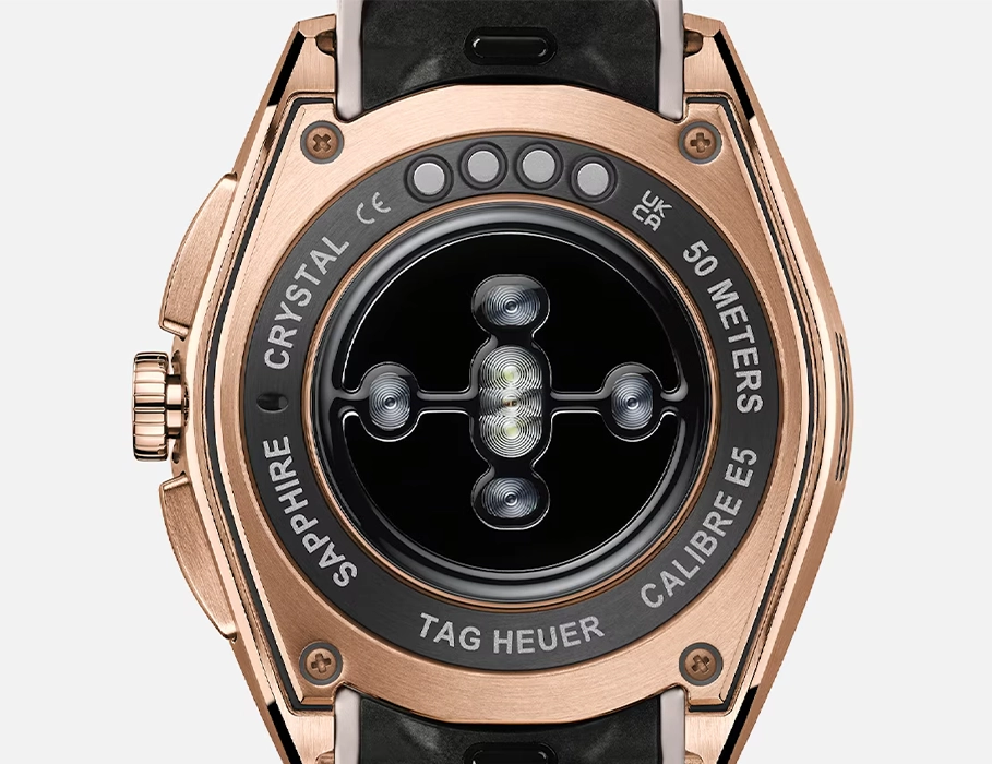 Смарт-часы TAG Heuer Connected Calibre E5 Golden Bright Edition - 40 mm Rose Golden PVD Steel Case with Pink Rubber Strap (SBT8011.BT0036)