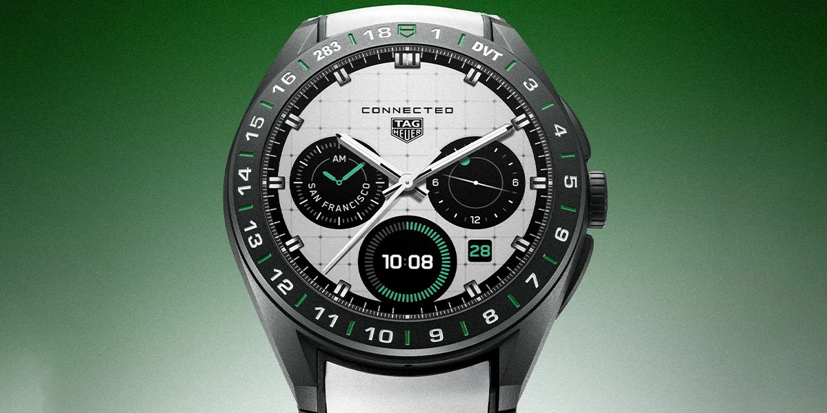 Смарт-часы TAG Heuer Connected Calibre E5 Golf Edition - 45 mm Black DLC Grade 2 Titanium Case with White & Black Rubber Strap (SBT8A81.EB0335)