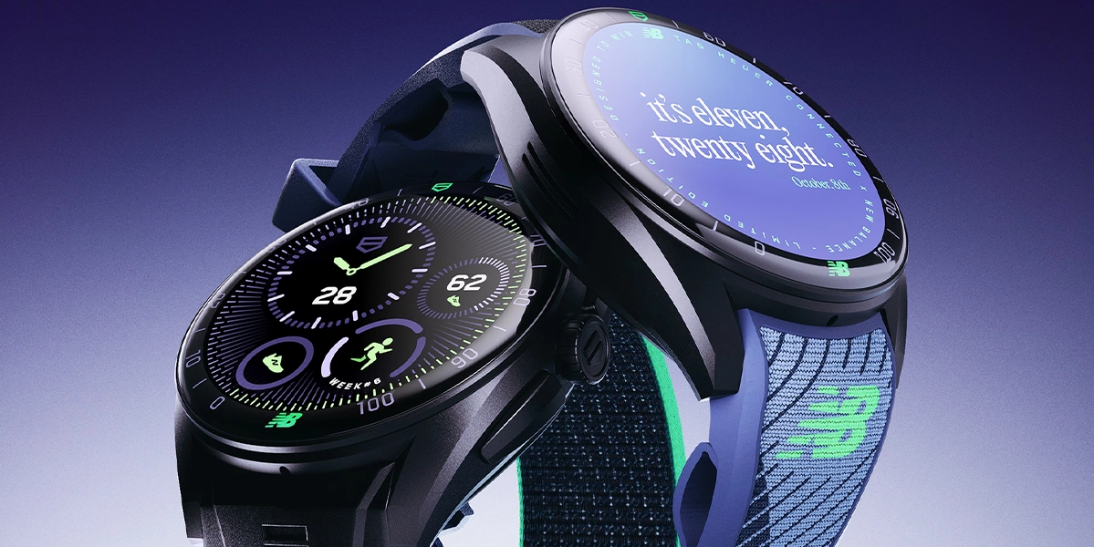 TAG Heuer Connected Calibre E5 40 mm x New Balance Edition черный титановый корпус, зеленый логотип на ремешке