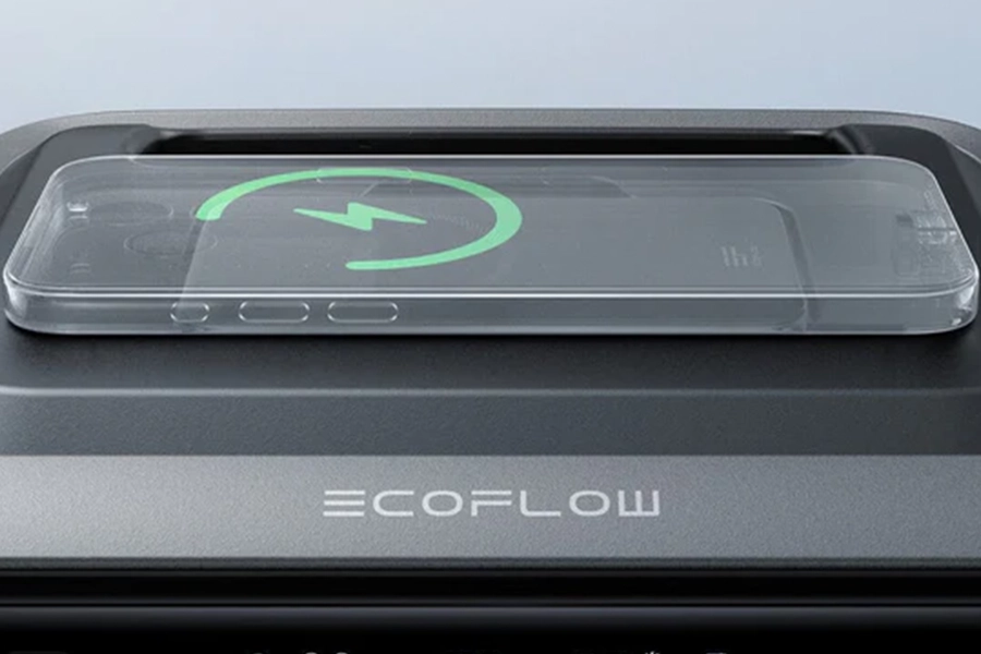 EcoFlow RIVER 3 Max Plus - демонстрація бездротової зарядки
