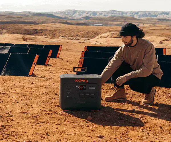 explorer-3000-pro-portable-power-station-5