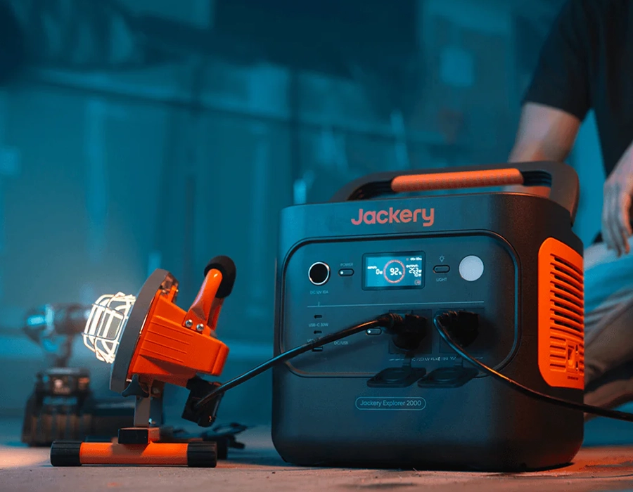 Портативна зарядна станція Jackery Explorer 2000 V2 | 2042Wh 2200W (21-0001-000267)