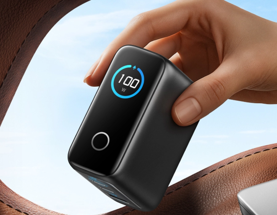 Зарядний пристрій з дисплеєм Anker 100W 3-Ports GaN Charger with Smart Display and USB-C Cable - Space Black (B121B)