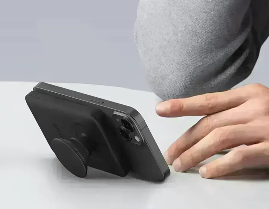 Anker 622 сумісний із PopSockets на задній панелі iPhone