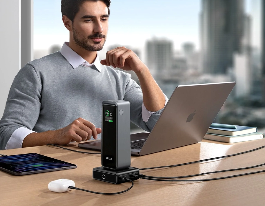 Anker Prime Power Bank — демонстрация возможности быстрой зарядки ноутбука