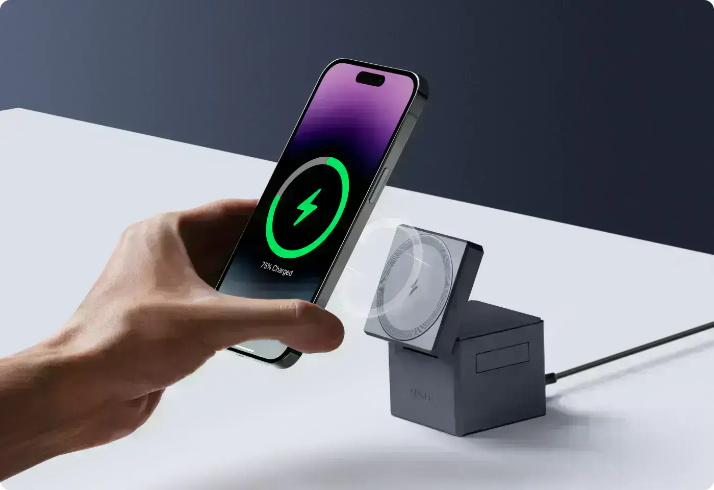 dok-stanciia-anker-3-in-1-cube-2