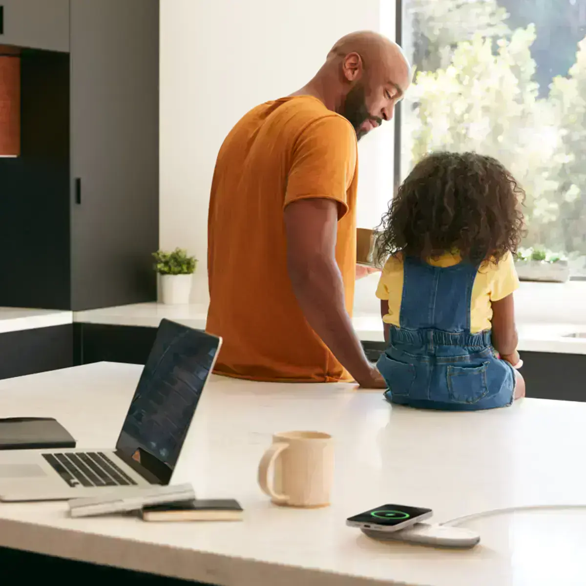belkin-boostcharge-pro-2-in-1-2