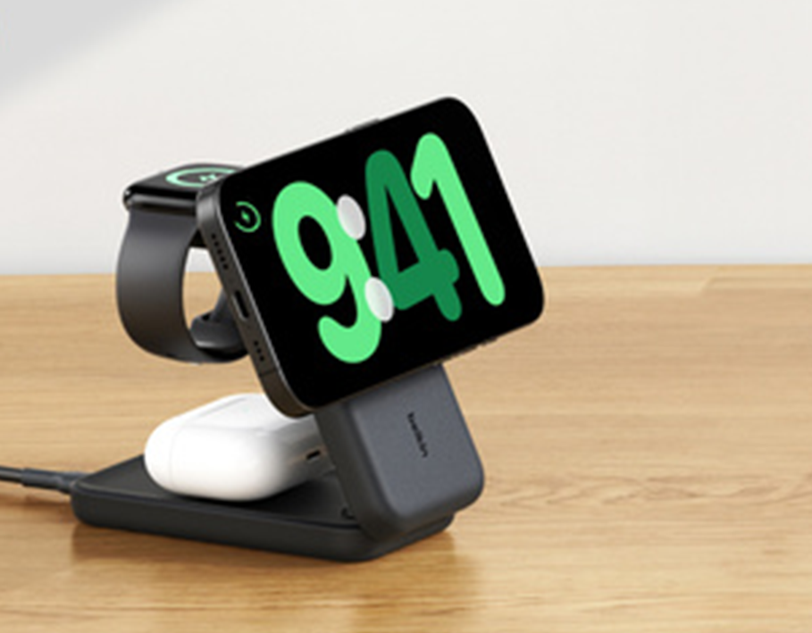 Беспроводное зарядное устройство Belkin UltraCharge 3-in-1 Foldable Magnetic Charger with Qi2 25W [Square Form] - Black (WIZ036kqBK)