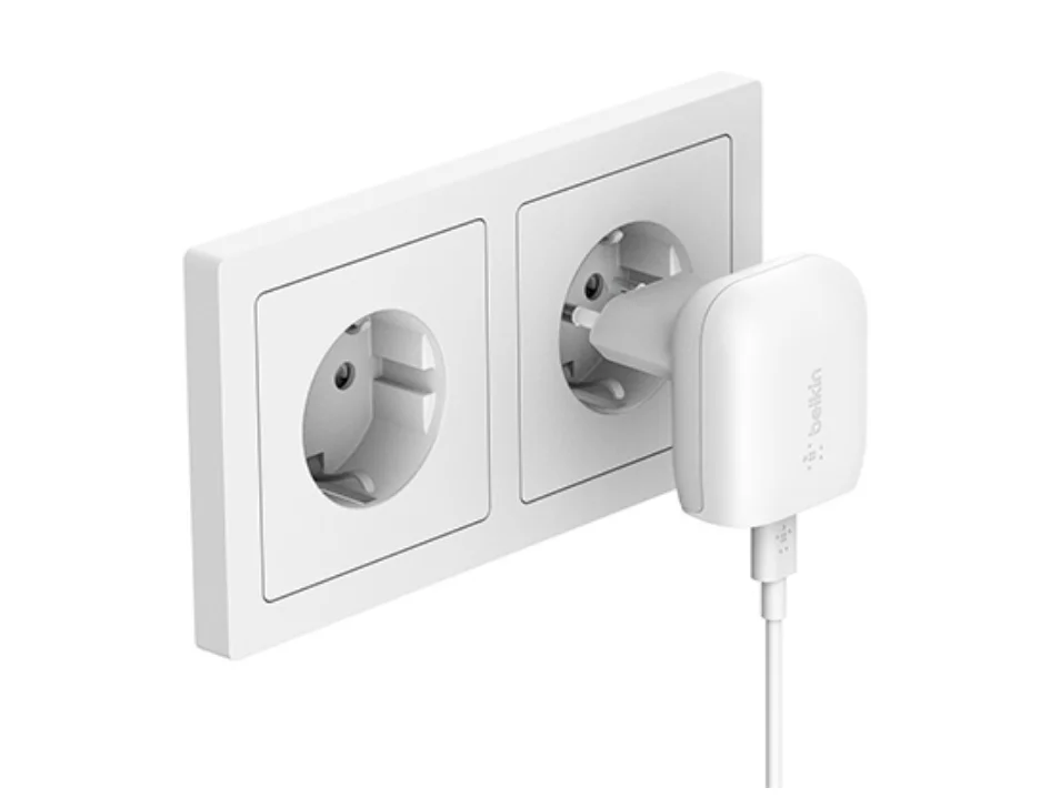 Мережевий зарядний пристрій Belkin BoostCharge Home Charger Type-C 20W PD White (WCA003VFWH)