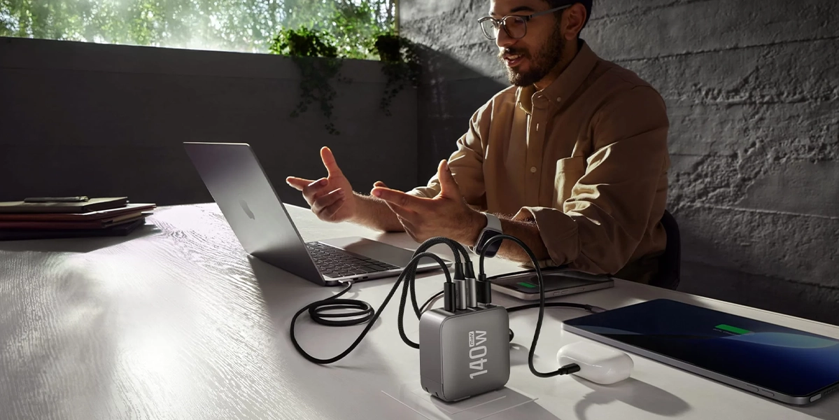 Зарядний пристрій EcoFlow RAPID Pro Charger [140W, 4 Ports, GaN] (EFA-140W-GAN-CHARGER-EU)