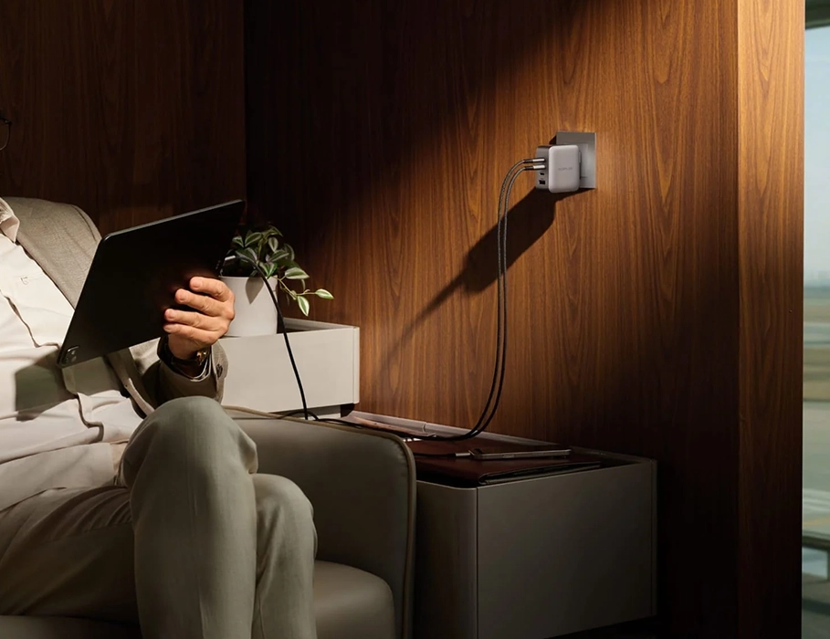 Зарядний пристрій EcoFlow RAPID Pro Charger [140W, 4 Ports, GaN] (EFA-140W-GAN-CHARGER-EU)