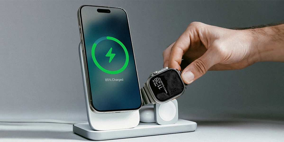 Бездротовий зарядний пристрій Nomad Stand One Max Qi2 25W 3-in-1 Charger - Silver (NM014506858)