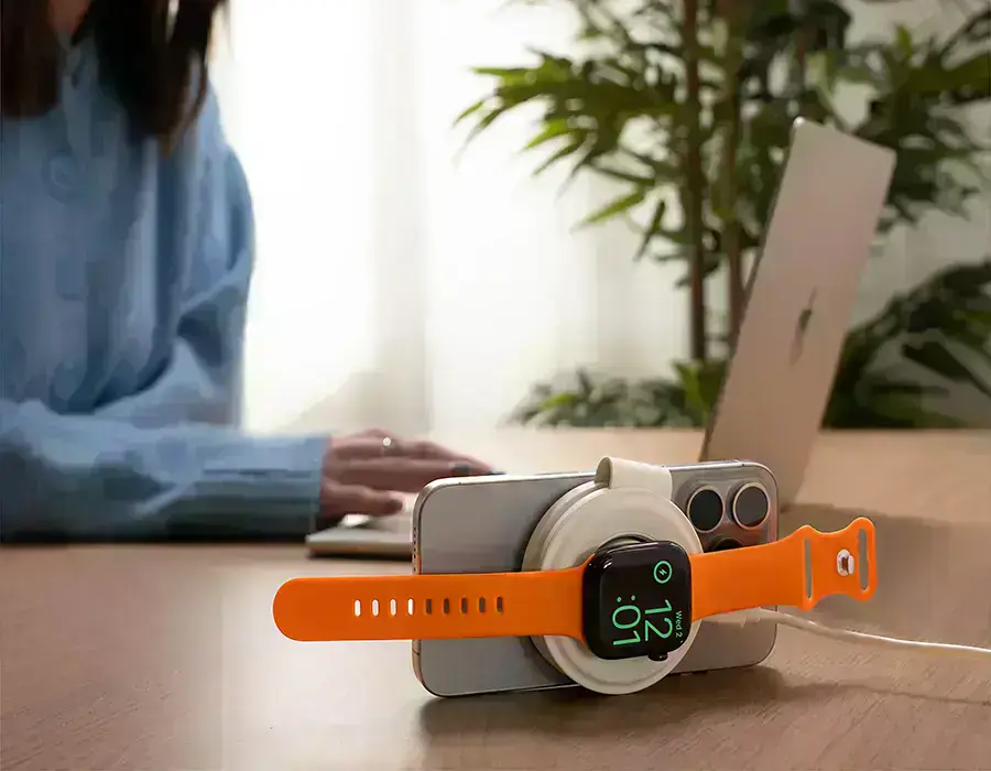 Satechi OntheGo 2-in-1 — заряджання iPhone та Apple Watch одночасно в різних положеннях