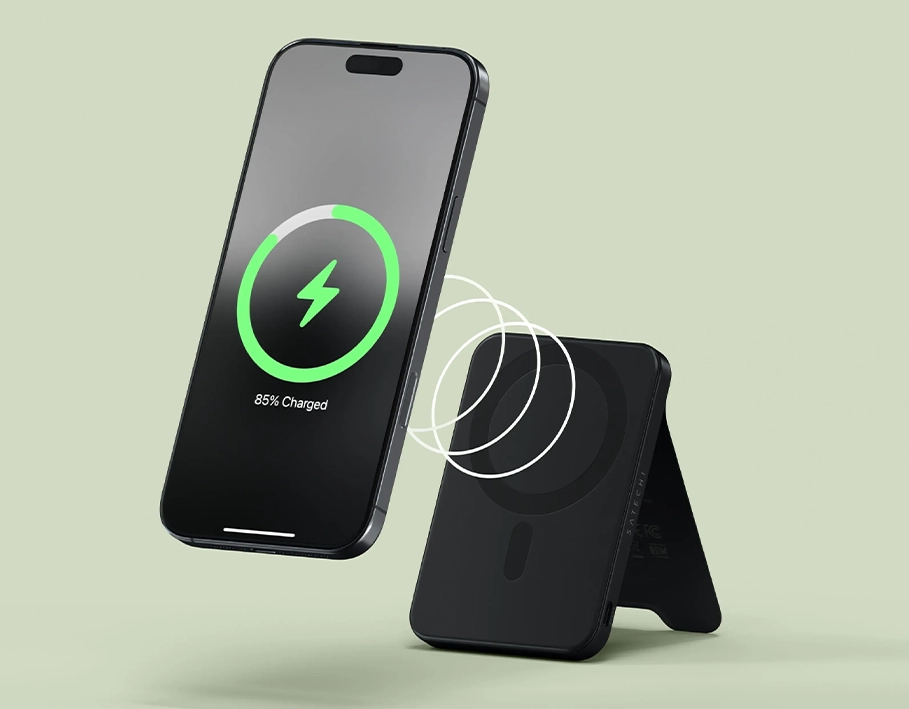 Satechi OntheGo Power Bank - демонстрація бездротової зарядки Qi2